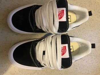 Vans knu school