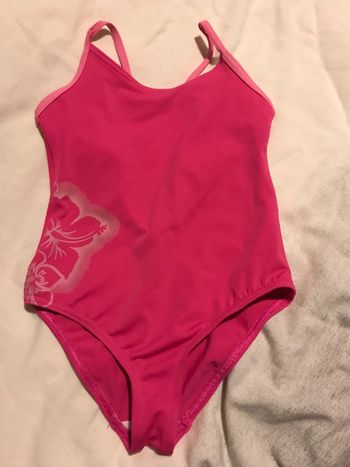 Maillot de bain tribord rose taille 6/8ans