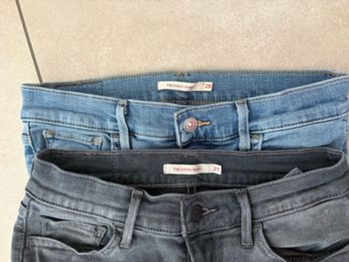 Lot 2 jeans Levi’s - photo numéro 2