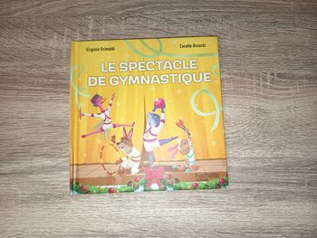Livre album enfant Mac Do, Le spectacle de gymnastique, Éditions Hachette Jeunesse 