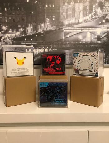 🔒 Lot 5 Protections Acrylique Rigide pour ETB Pokémon – 67.5€ – Neuf