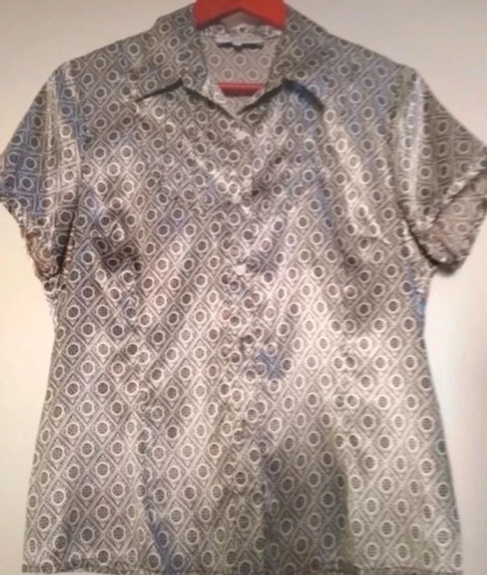 Très beau chemiser effet satiné vintage  Affinités Taille 4 soit un 40 42