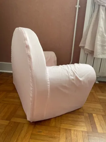 Fauteuil rose fille