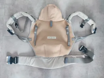 Porte bébé Hoodie Carrier Sablé - Love Radius