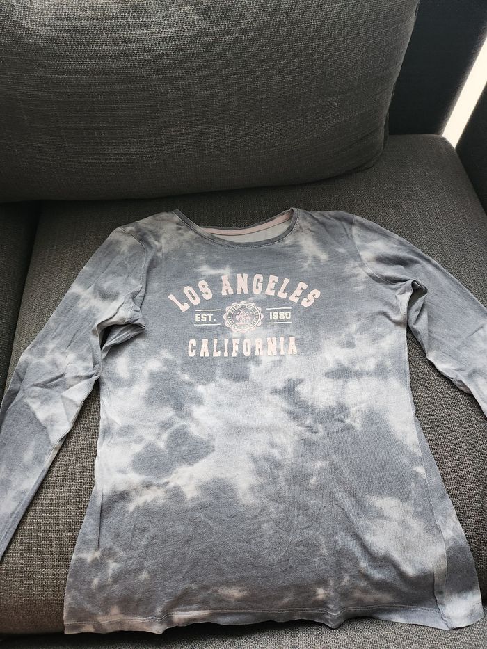 Tee shirt fille taille 14/15 ans