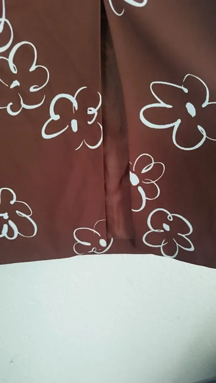 Jupe à fleurs - El corte Ingles - taille 44 - photo numéro 3