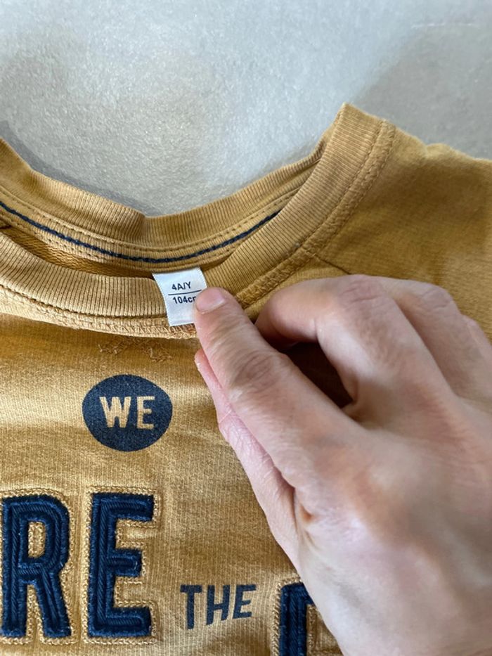 Lot de pulls - photo numéro 3