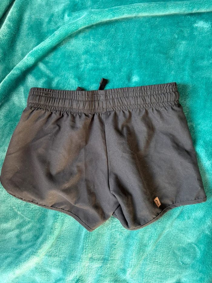 Short de sport 5-6 ans - photo numéro 3