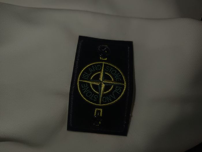 Pulls stone island taille S neufs - photo numéro 9