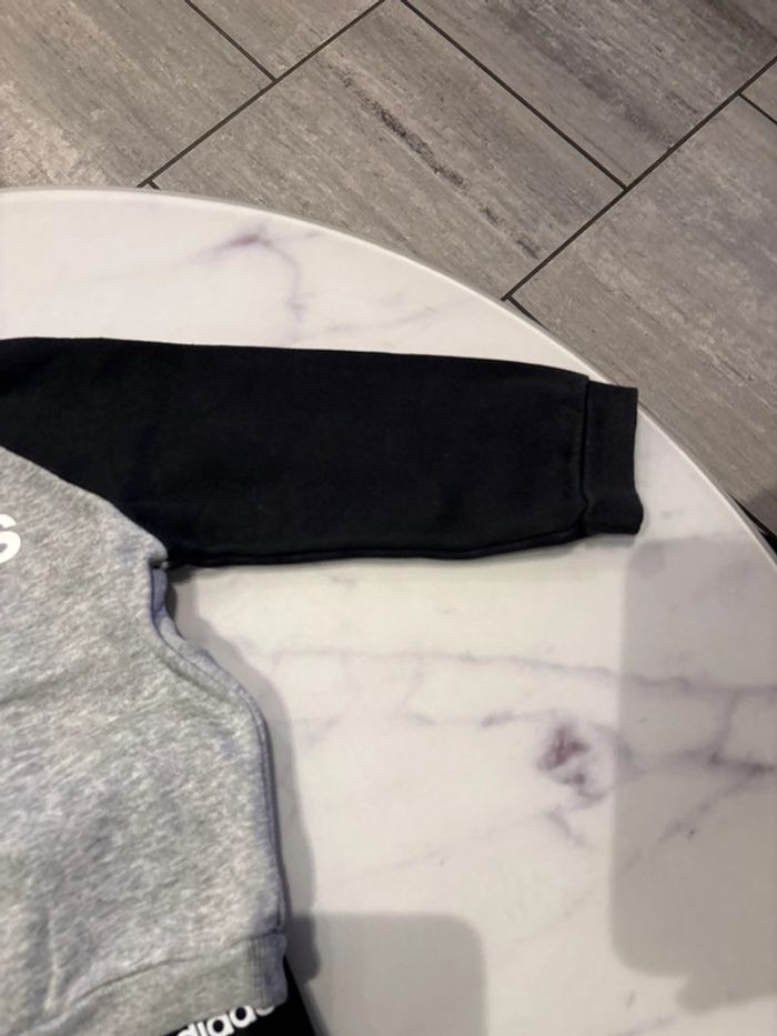 Ensemble Adidas noir et gris - photo numéro 3