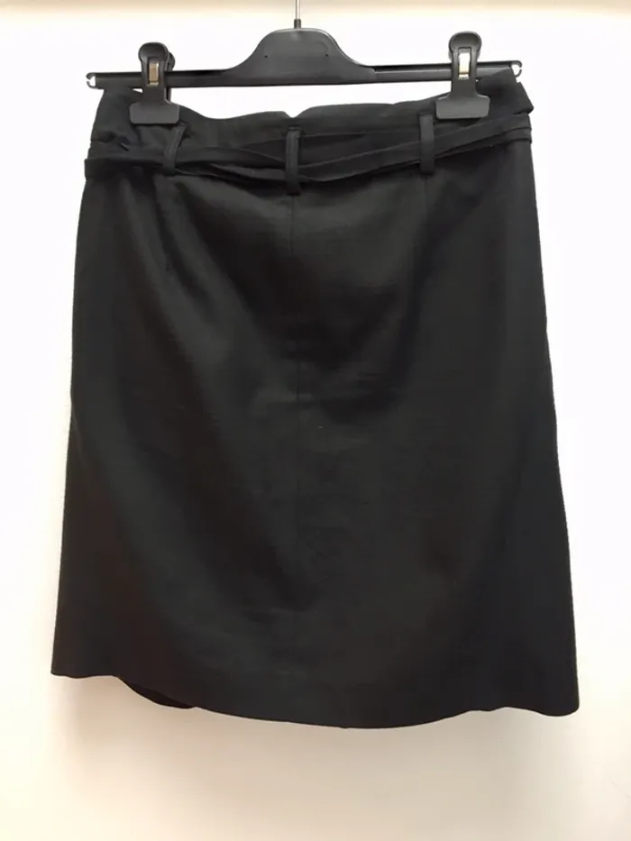 Jupe chic genoux noire - photo numéro 2