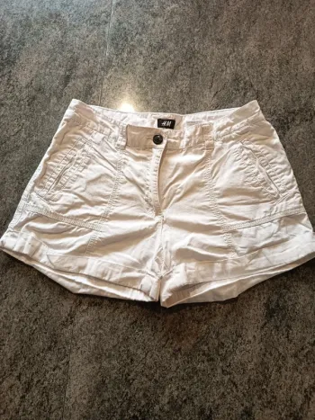 Short taille 38 H&M