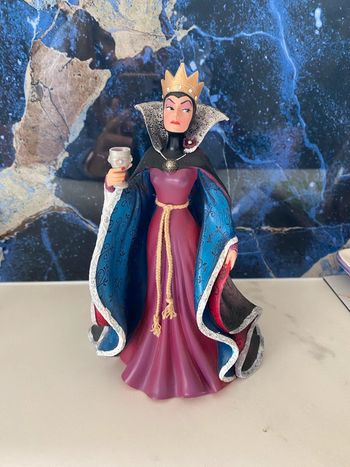 Figurine disney haute couture evil queen