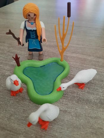 Playmobil 70083 fermière avec oies