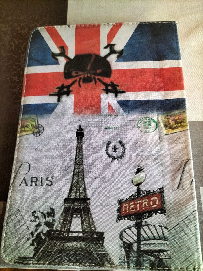 Protège tablette décor Paris - photo numéro 2