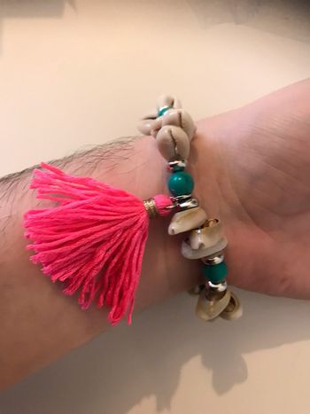 Bracelet ponpon rose coquillage elastique bleu