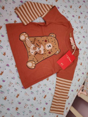 T-shirt 6 mois neuf
