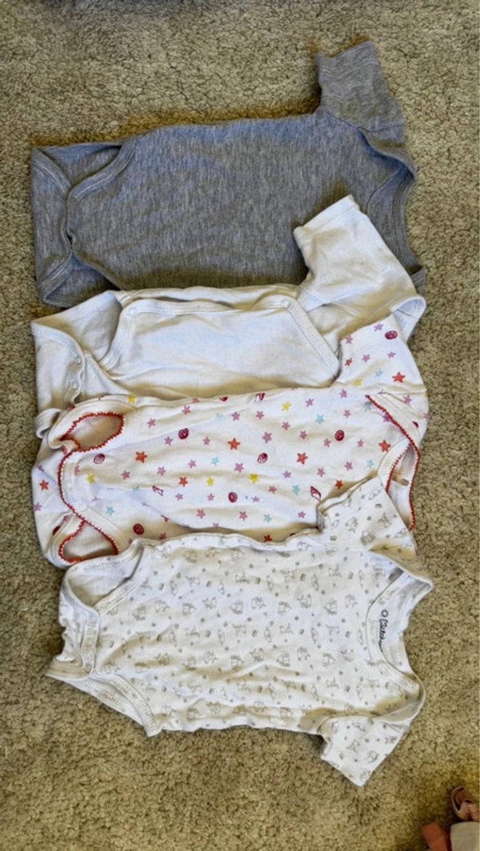 Lot de 4 bodies manches courtes – 3 mois - photo numéro 2
