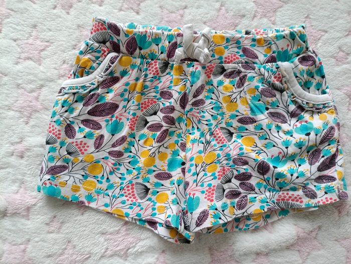 Short 3 ans
