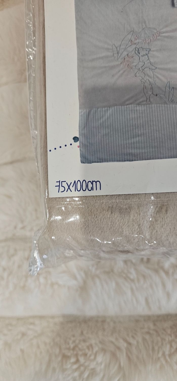 Magnifique couverture rhinocéros Noukie's 75×100 Neuf - photo numéro 4