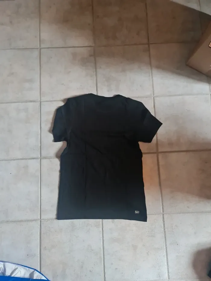 Tee-shirt Lacoste - photo numéro 2