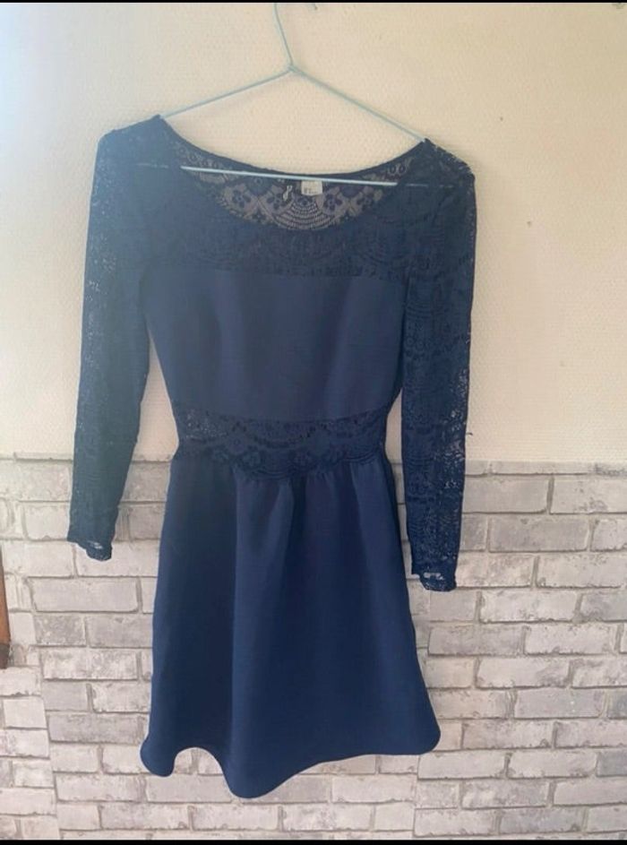 Robe chic en dentelle