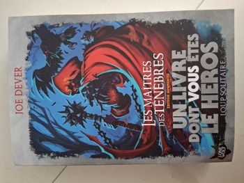 livre les maîtres des ténèbres
