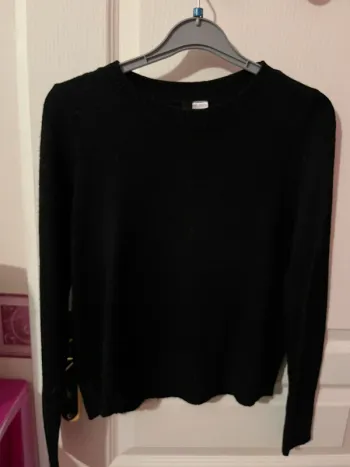 Pull noir