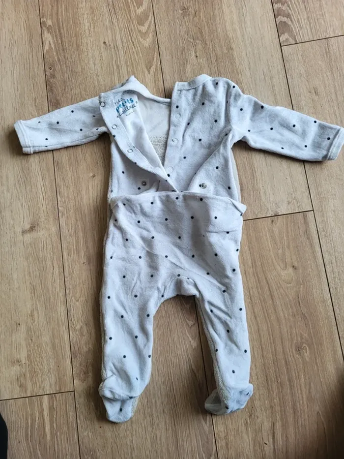 Pyjama 6 mois - photo numéro 3