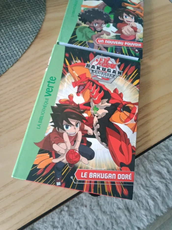 2 livres Bakugan numéro 1/2 - photo numéro 2