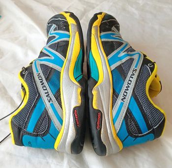 Baskets chaussures pour homme taille 38. 2/3