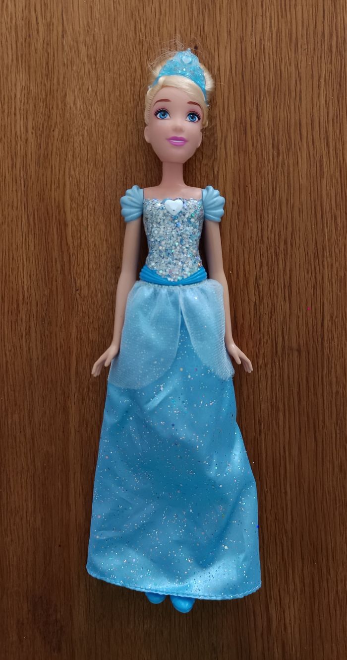 Poupée Cendrillon