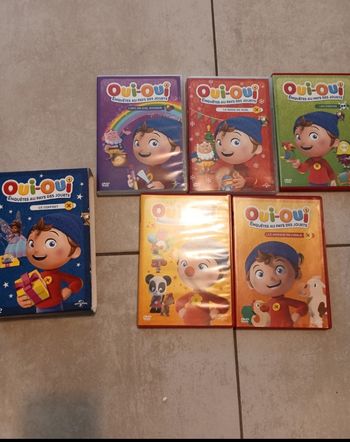 5 DVD de plusieurs épisodes de oui oui
