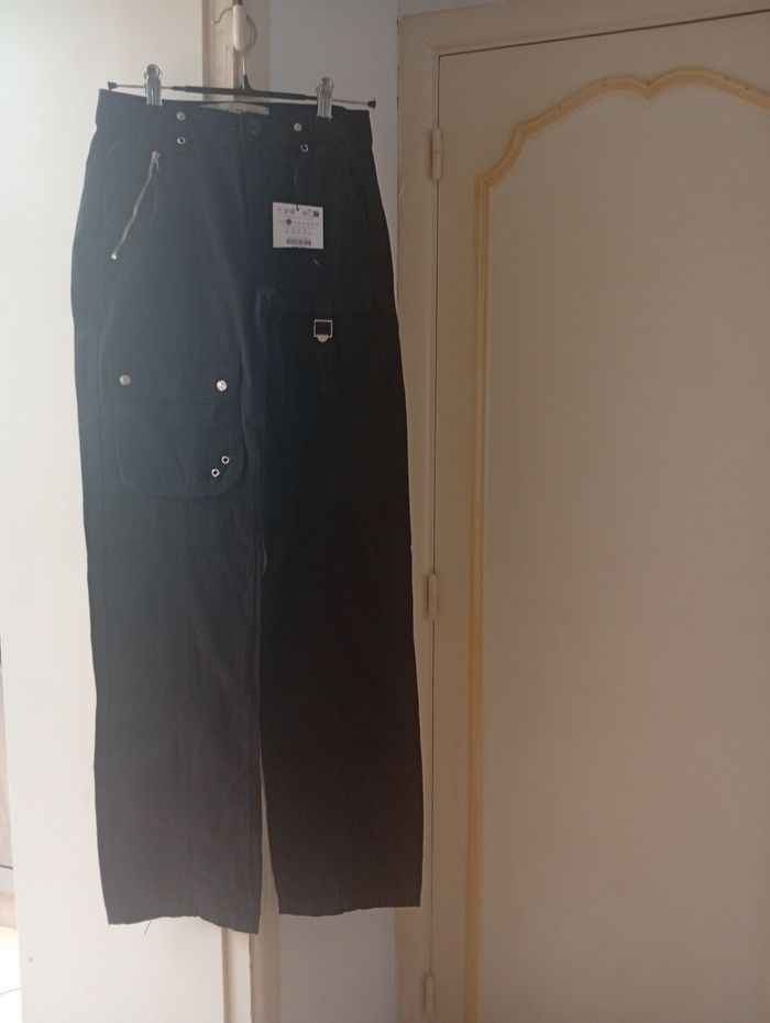 Pantalon Neuf Bershka XXS - photo numéro 1