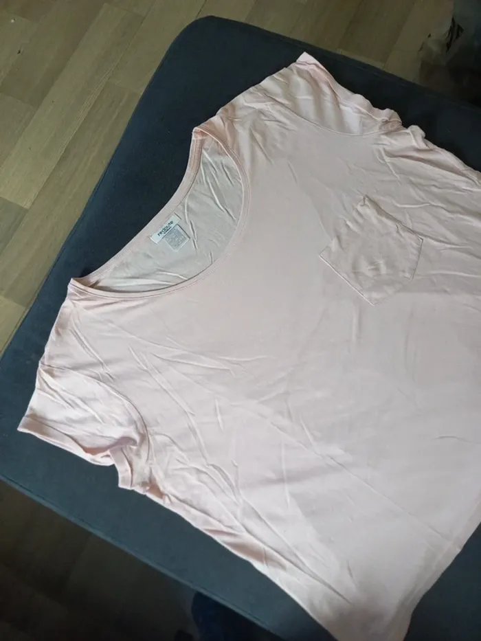 Tee-shirt femme T46/48 - photo numéro 5