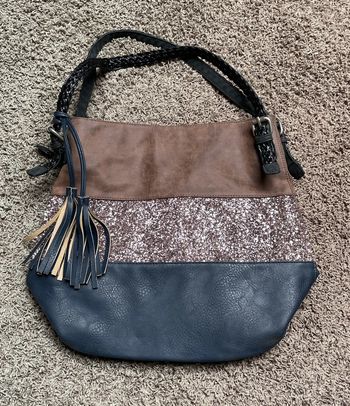 Sac à main marine, marron et paillettes