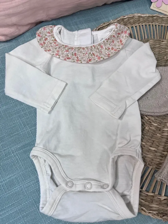 Ensemble taille 1 mois - photo numéro 2