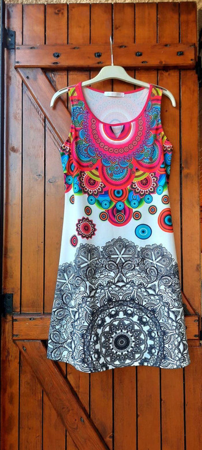 Magnifique robe sans manche, imprimée, taille s/M - photo numéro 3