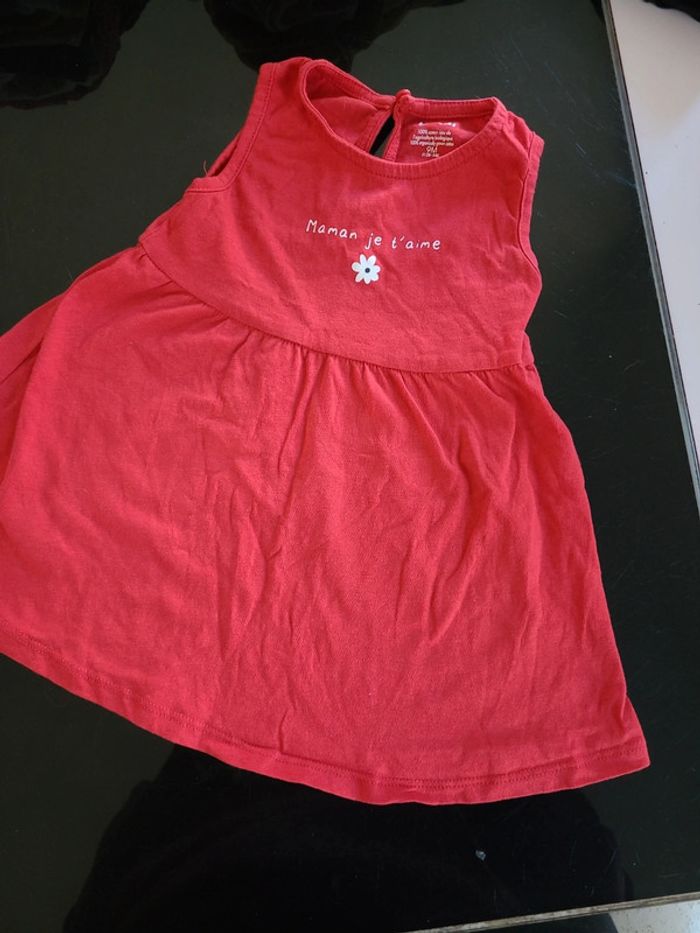 Petite robe rouge