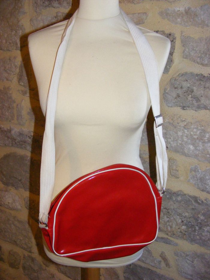 sac à main vintage rouge forme arrondie - photo numéro 4
