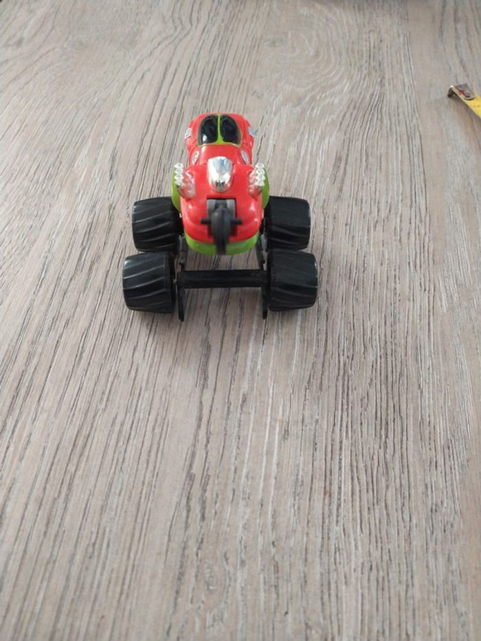 Voiture - photo numéro 4