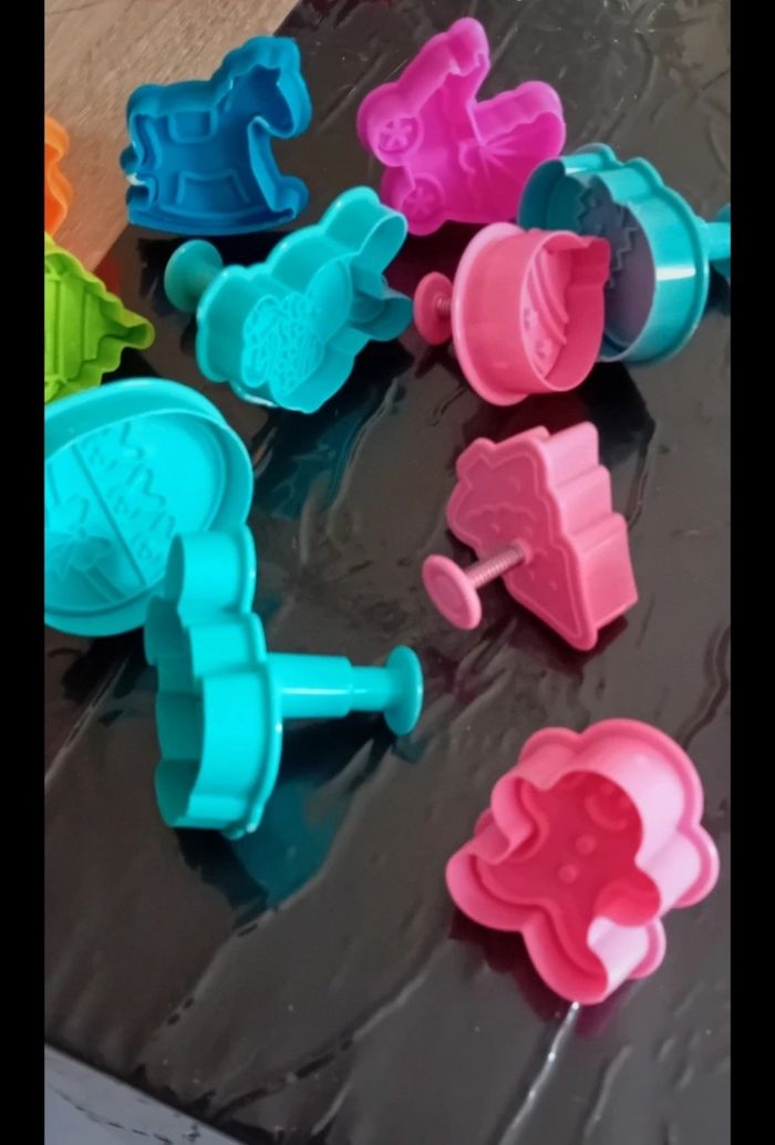 Outil de Pâtisserie / Décoration Créative Emporte-pièces et Moule Silicone - photo numéro 3