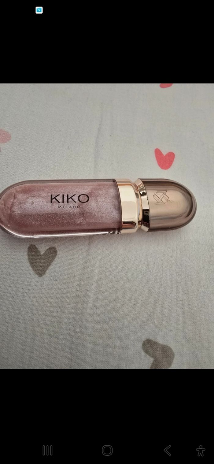 Brillant a levres KIKO milano 3D lipgloss rose clair