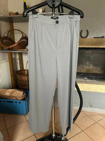 Pantalon gris Pull & Bear
