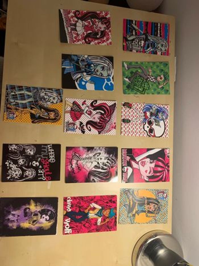 Lot de 65 images Monster High à collectionner Panini 2011 - photo numéro 4