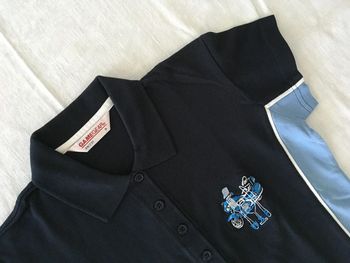 Beau Polo Femme avec Broderie Moto