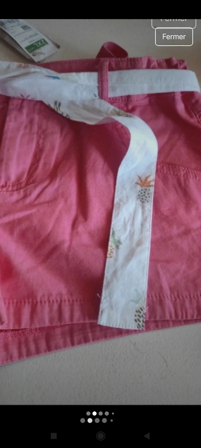 Très beau short neuf e2 - photo numéro 7