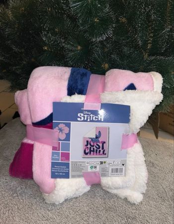 Grande couverture sherpa stitch Disney