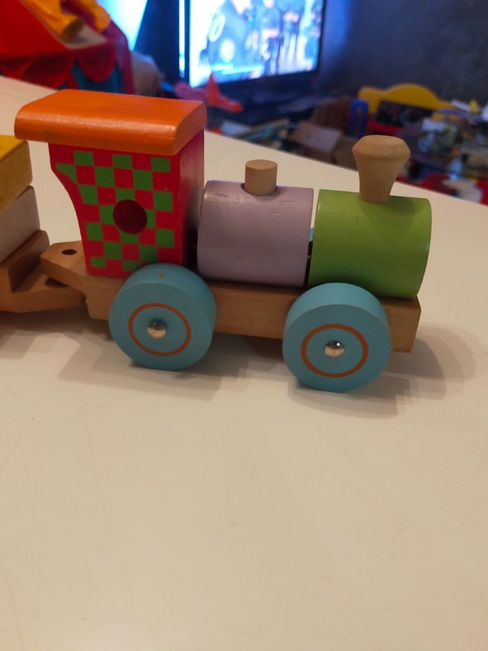 Train en bois - photo numéro 3