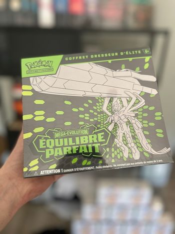 ETB coffret dresseur d’élite me3 mega évolution 3 équilibre parfait scel’e 